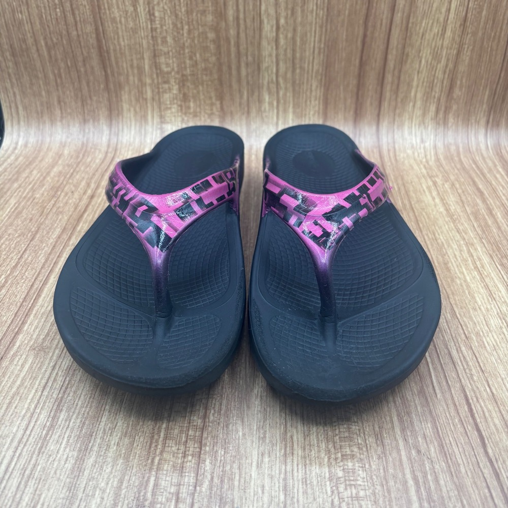 OOFOS OOlala Recovery Sandals Black Pink Geometric Women Size 11 EU 42 Flip Flop - Picture 5 of 8